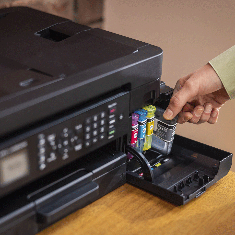 Brother LC527M Magenta Ink Cartridge