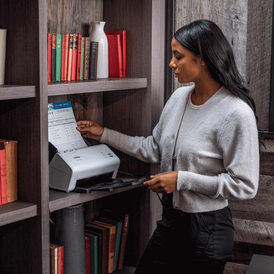 ADS-4300N | Desktop Scanner | Brother UK
