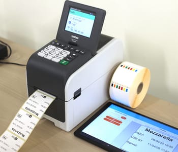 <p>A Brother TD-2D label printer using Dill’s smart food labelling platform to print food labels in an Atis store</p>