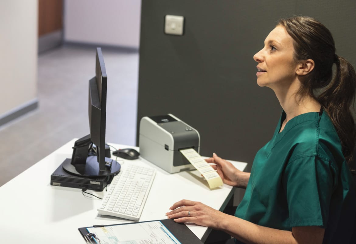 Veterinary printing and labelling solutions | Brother UK